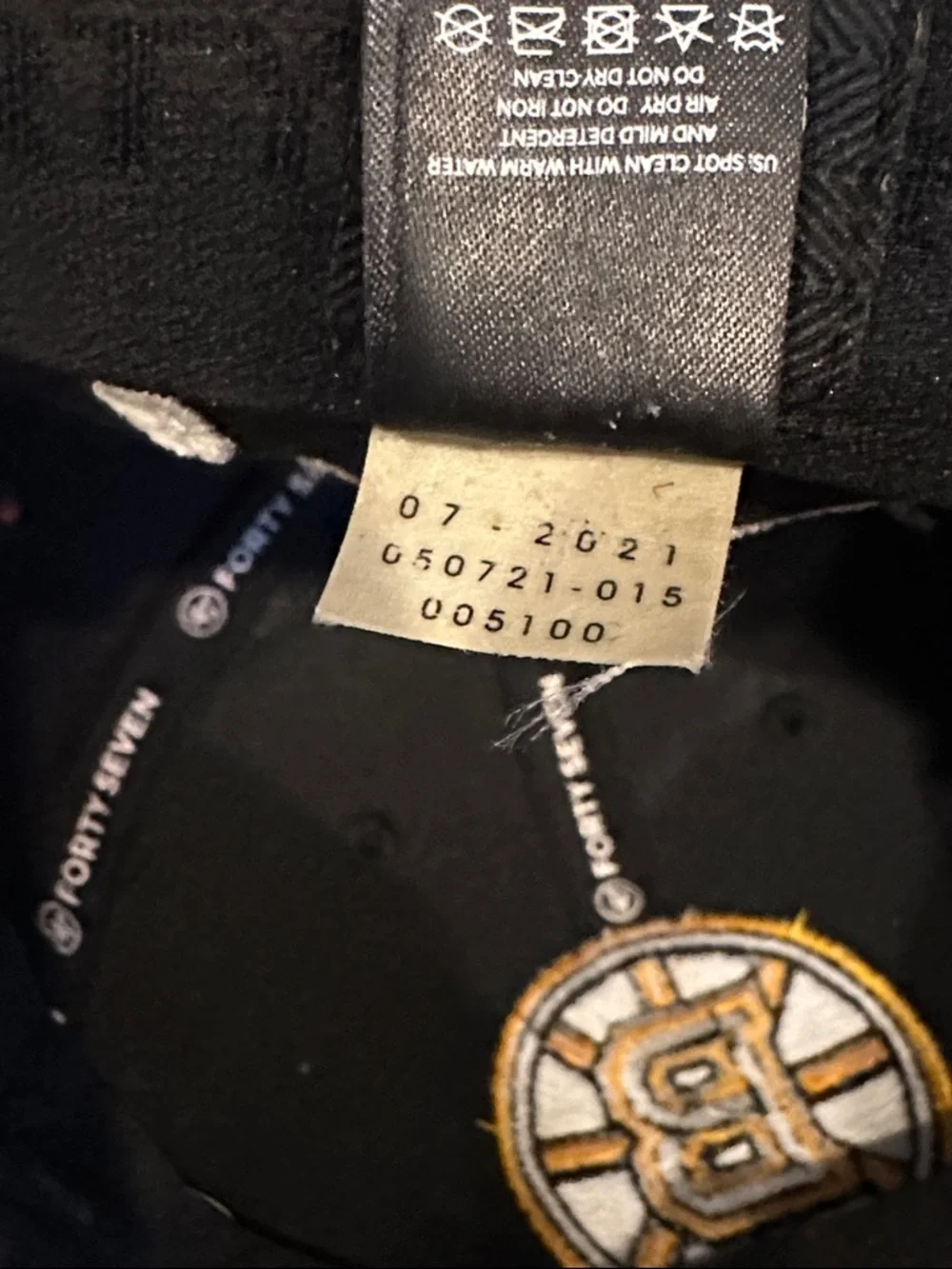 47 Brand Boston Bruins Black Hat with White Logo